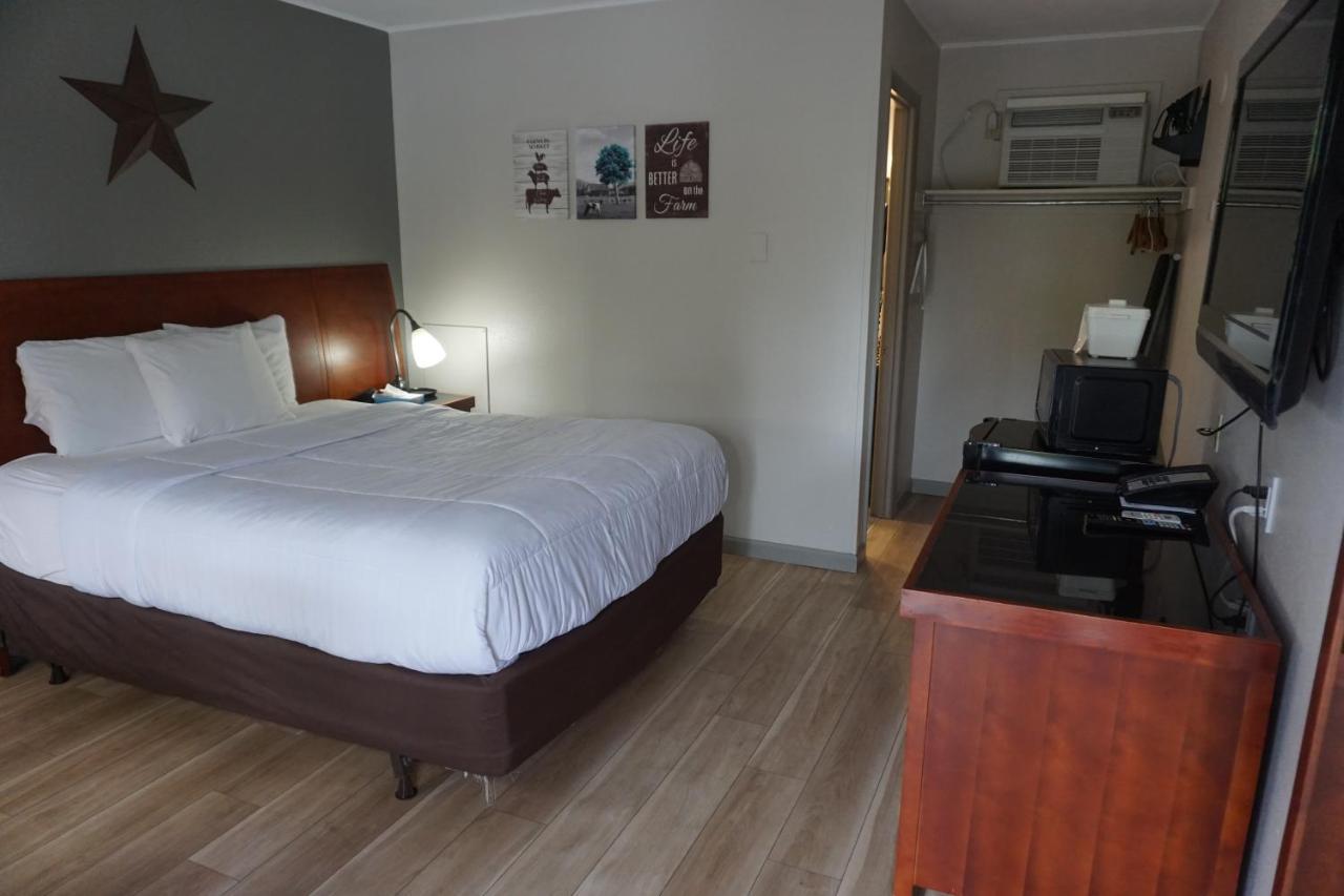Harvest Drive Family Inn - Renovated Rooms Gordonville Exterior photo